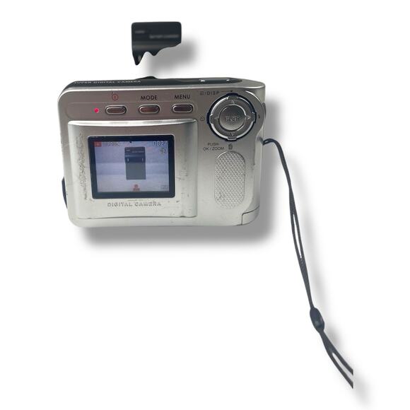 Vivitar ViviCam 3750 Digital Camera Silver 3.3MP Tested Works - Picture 3 of 4